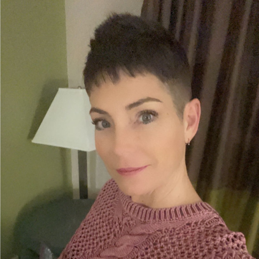 Meet your Posher, Christy